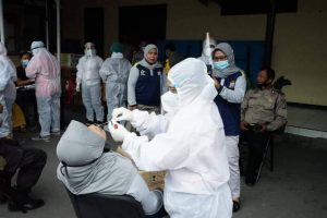 Polres Tebing Tinggi Lakukan Tes Swab Massal