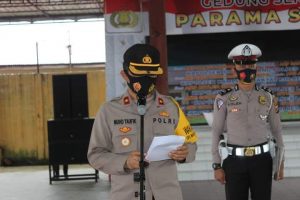 Dua Personel Polres Labuhanbatu Resmi Menerima Kenaikan Pangkat