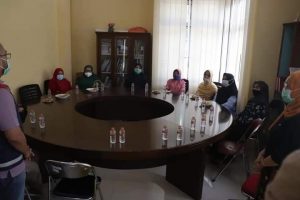 PT. Hutama Karya Bantu Laptop Kepada 9 Orang Pendidik di Kota Binjai