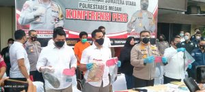 Dirreskrimum Polda Sumut Memaparkan Pelaku Begal Sadis di Gaperta Simpang Jl.Asrama Bertempat Dihalaman Polrestabes Medan