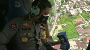 Lakukan Himbauan  Dan Sebarkan Brosur Patuhi PPKM Darurat, Poldasu Gunakan Helikopter