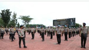 447 Personil Poldasu Naik Pangkat