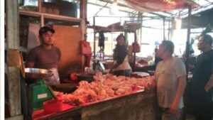 Harga Ayam Meroket, Pedagang Mengeluh, Berharap Boby Nasution  Turun Tangan