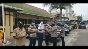 Peduli, Juru Parkir RS Bhayangkara Polda Sumut rutin diberikan vitamin dan extrafooding