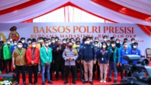 Bagikan Baksos Bareng Mahasiswa dan Pemuda, Kapolri: Teruslah Berkontribusi Terbaik untuk Bangsa