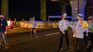 Kapolri Tinjau Langsung Tol Cikampek, Pastikan One Way-Contraflow Berjalan Lancar