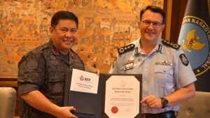 Kepala BNN RI Menjadi Polisi Pertama di Indonesia yang menerima Partnership Medal dari Australian Federal Police