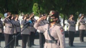 Hari jadi Polwan ke 74, Polwan Polda Sumut Ziarah dan Tabur Bunga ke Taman Makam Pahlawan