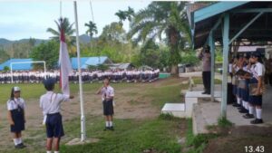 Go to School, Kapolsek Parongil Polres Dairi Jadi Pembina Upacara di SMPN I Silima Pungga Pungga Kabupaten Dairi