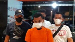 Satreskrim Polrestabes Medan Tangkap dan Tahan Pelaku Pungli Pedagang di Pasar Petisah