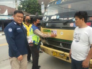 Distribusikan Stiker F1 Power Boat, Polda Sumut Siap Sukseskan Event F1H2O