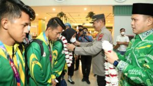 Polda Sumut Sambut Kontingen Porseni PWNU Raih Juara Umum Lima Besar di Kualanamu