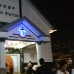 Peringati Paskah, HKBP Sei Putih Adakan Pawai Obor, Prosesi Jalan Salib dan Mecari Telur Paskah