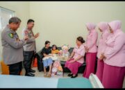 Dukungan Polda Sumut: Kapolda dan Bhayangkari Jenguk NN, Bocah Korban Penganiayaan