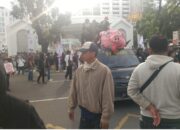 Setelah Dari kantor DPRD Sumut Mereka Bergerak Berorasi di Kantor Gubernur Sumatera Utara