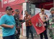 Polisi Tertibkan Ratusan Bendera Ormas di Jakpus