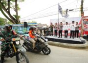 Hadiri Ground Breaking Asrama Polresta Samarinda, Kapolri Bagikan Sumur Bor-Sembako ke Warga