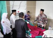 Jenguk Jemaah Technical Landing, Ketua PPIH Embarkasi Medan: Kami Siap Melayani