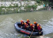 Brimob Polda Sumut Respon Cepat: 11 Personel Dikerahkan Cari Korban Hanyut di Sungai Deli