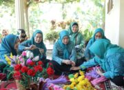 Tim Penggerak PKK Kabupaten Asahan Lakukan Pembinaan UP2K di Desa Bunut Seberang