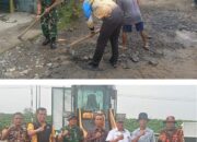 Laksanakan Bakti Teritorial Prima, Koramil 13 Buntu Pane Gotong Royong Perbaiki Jalan Desa