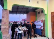 Wujud Kasih dan Kepedulian! Brimob Batalyon C Pelopor Polda Sumut Bagikan Makanan Gratis di Gereja Oikumene