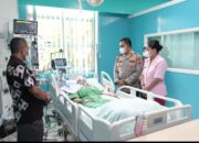 Kapolda Sumut Jenguk Korban Laka Lantas, Sampaikan Keprihatinan dan Doa untuk Kesembuhan