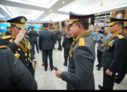 Kapolda Sumut Irjen Pol Whisnu Hermawan Terima Tanda Kehormatan Bintang Bhayangkara Pratama dari Kapolri