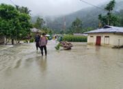 Polsek Pahae Jae Prioritaskan Evakuasi Warga dan Himbauan Keselamatan di Lokasi Banjir dan Longsor Purbatua