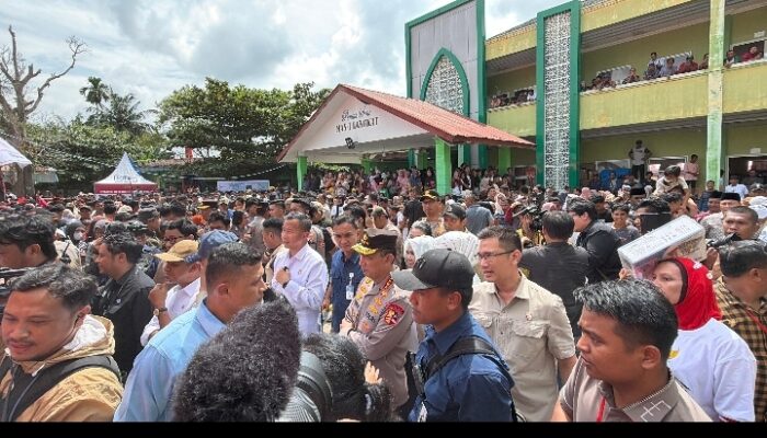Polda Sumut Kawal Ketat Kunjungan Presiden RI ke Lokasi Pengungsian Banjir di Tanjung Pura