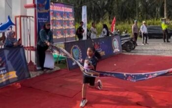 Tampil Memukau di Aek Nabara Run 5K, Raisya Hanum Adzkia Rambe Sabet Medali
