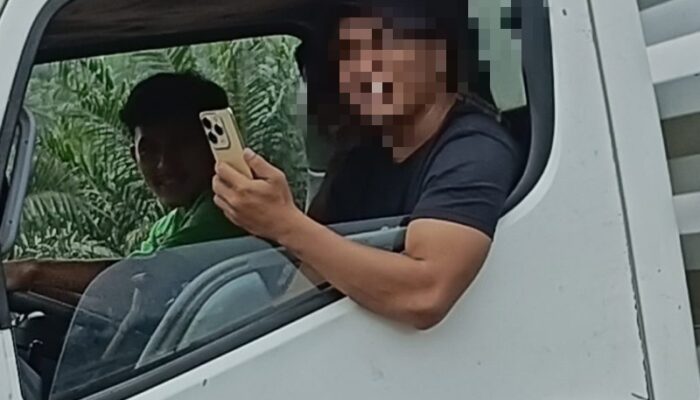 Ditegur Trobos Antrean Macet, Sopir Aqua Malah Tantang Wartawan Berkelahi